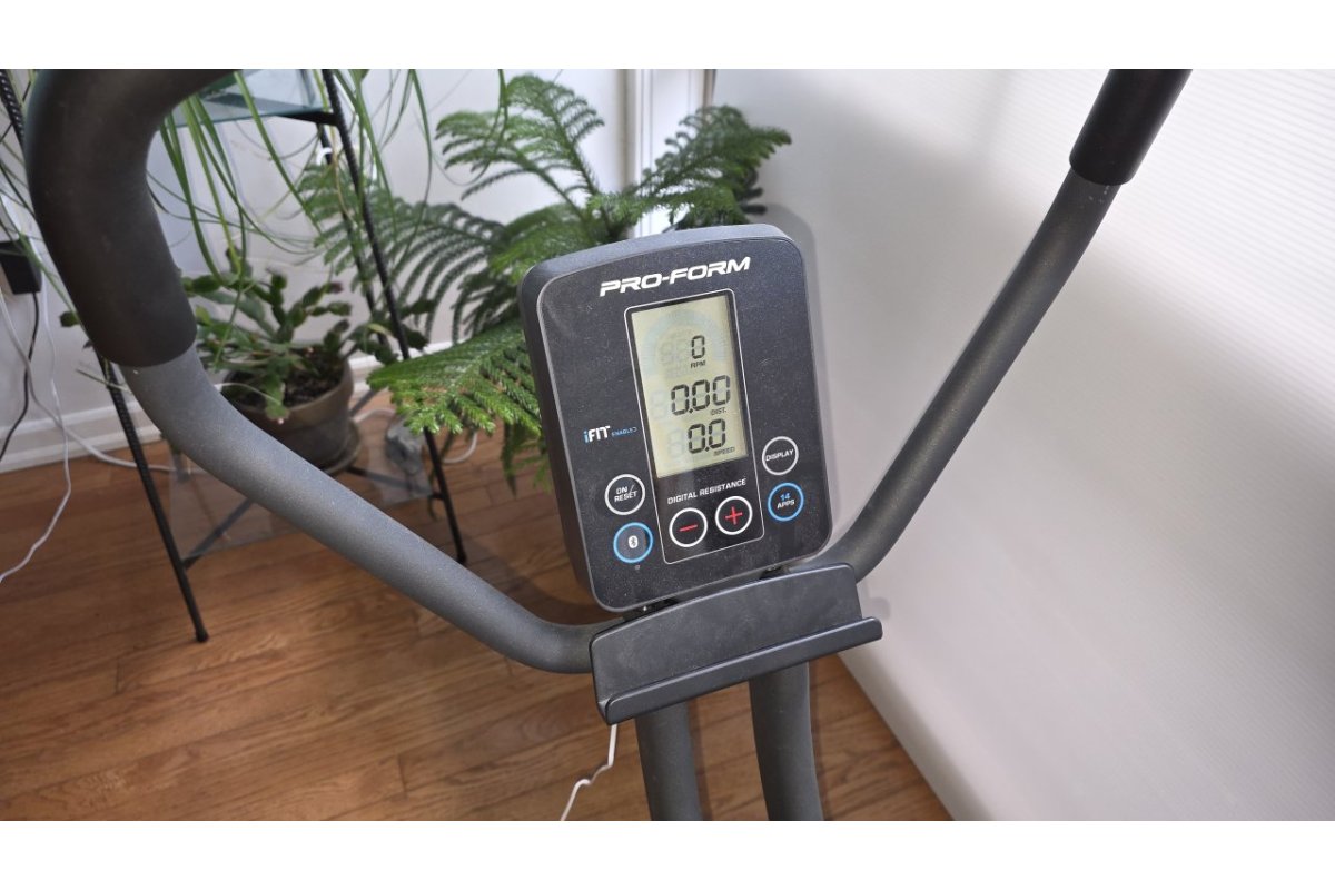 Stationary Bike by PERFORM