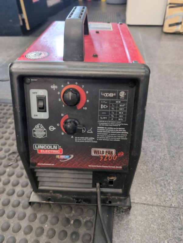 LINCOLN ELECTRIC WELD-PAK 3200 HD