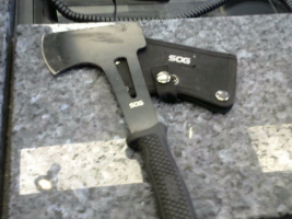 SOG HATCHET W/SHEATH
